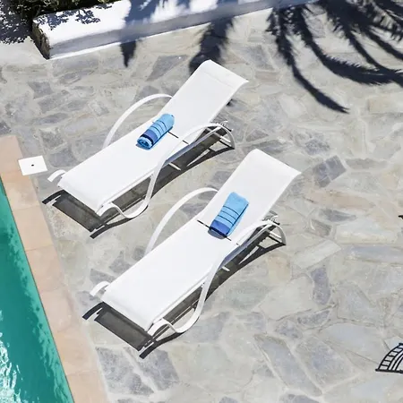 The Mykonist Anamar Blu 4*